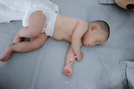 固安怀孕多久肚子会胀气